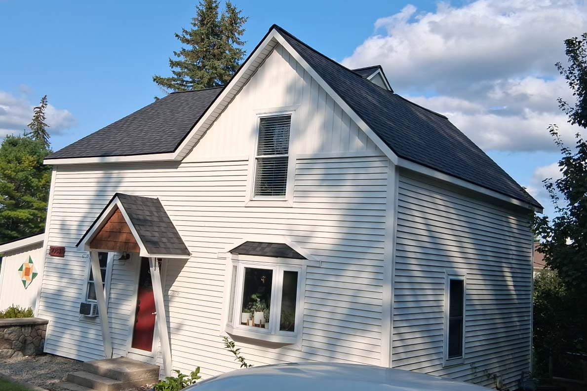 Roof repair & flashing